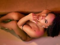 Watch WildCattaleya's Live Sex Show