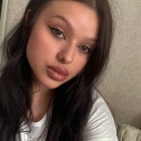 Watch charming_peach's Live Sex Show
