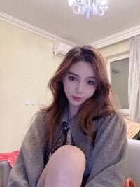 Sehen Sie sich ainiyou888s Live-Sexshow an