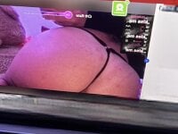 Sehen Sie sich GiuliaDollxs Live-Sexshow an