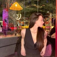 Watch MilaBee's Live Sex Show