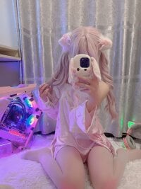 Watch lsa-belle's Live Sex Show