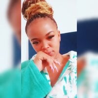 Sehen Sie sich Naartjie22s Live-Sexshow an