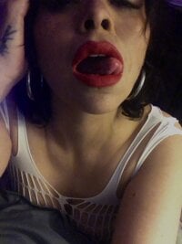 Sehen Sie sich lashulas Live-Sexshow an