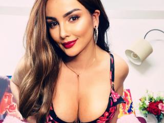 Порночат с VikkyRose