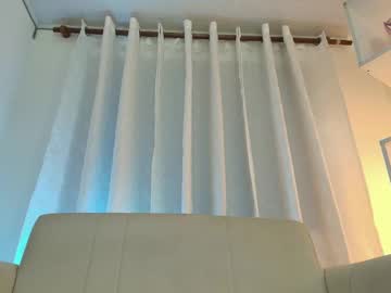 nezo_'s Webcam Live Show