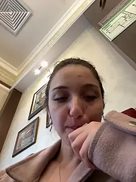 DollyTall's Webcam Live Show